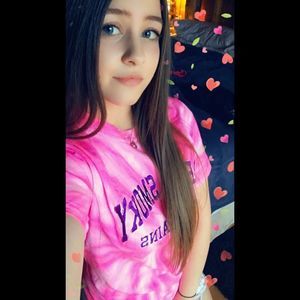 Meet your Posher, Caitlyn